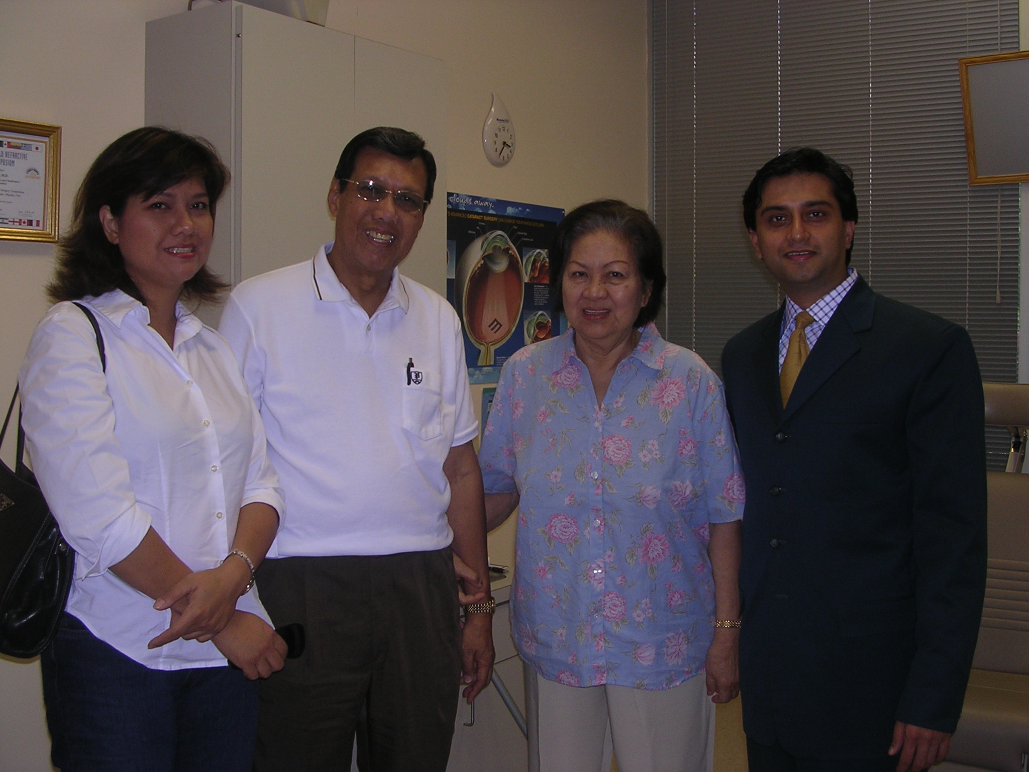 Dr.Grace Bunyi with family Philippines Lasik Gulani Vision Institute Jacksonville Fl